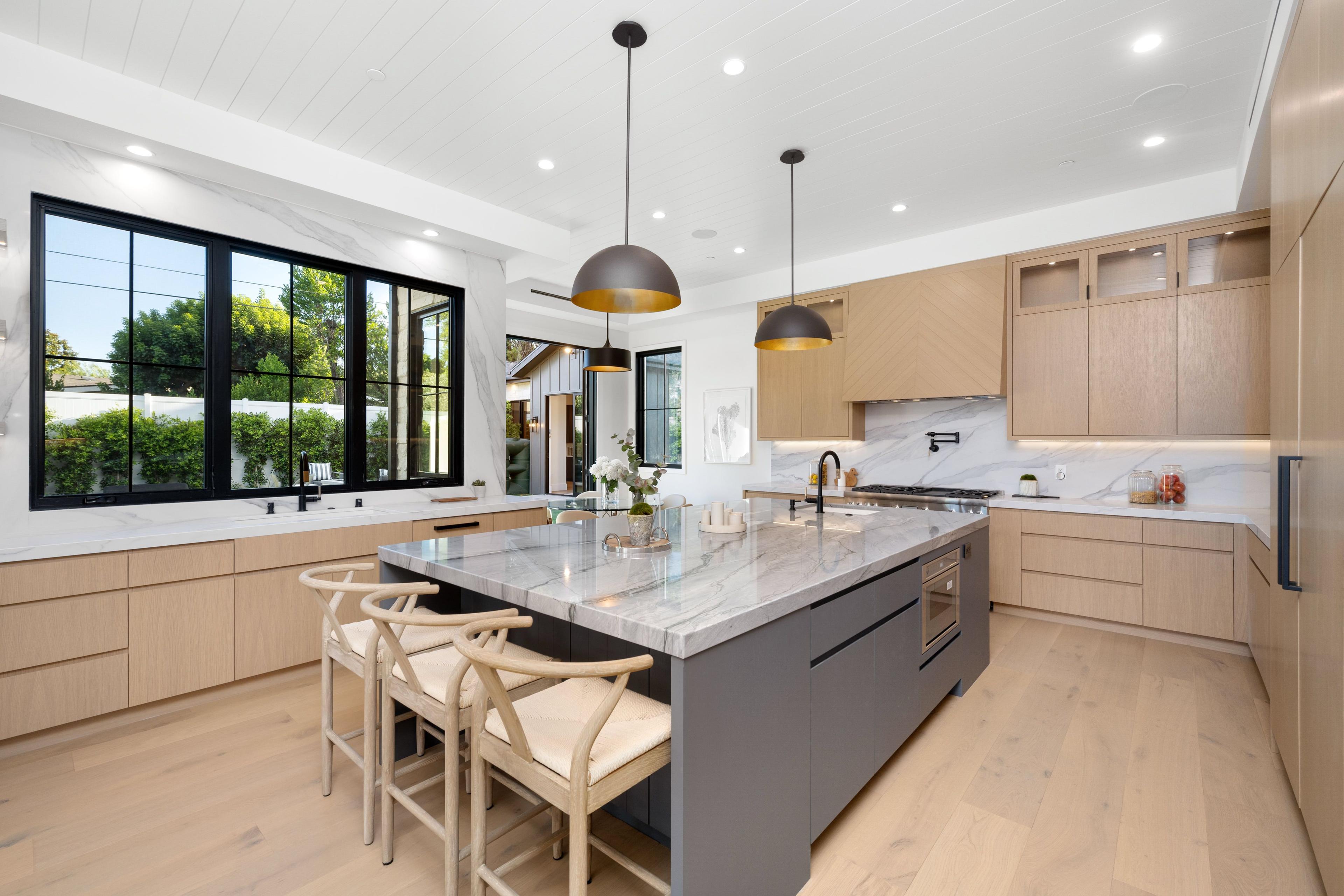 Custom kitchen interior design by Lavanest, West Palm Beach